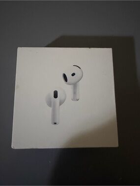 NWT- authentic Apple Airpods 4 - Active noise cancellation.